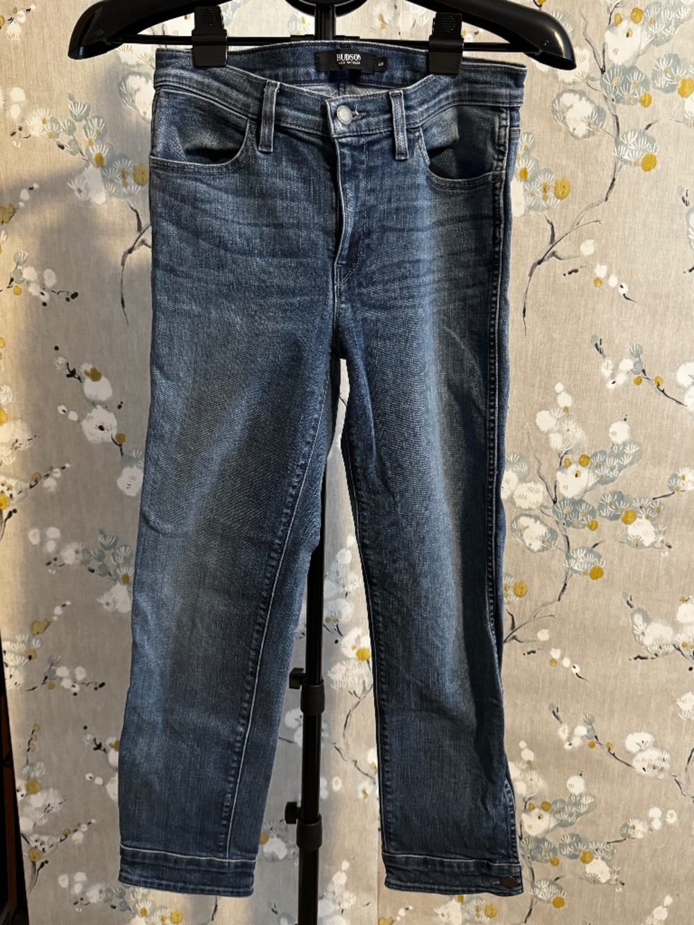 Hudson Nico Midrise Cigarette Button Cuff Crop Jeans Size 28